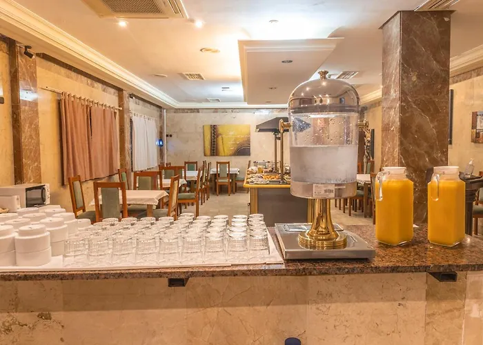 מלון Aeropuerto Sur 3*