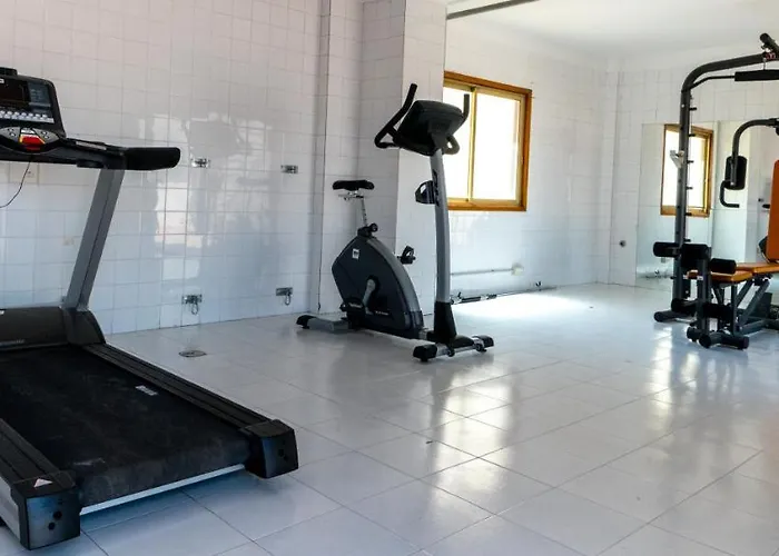 Отель Aeropuerto Sur Сан-Исидро