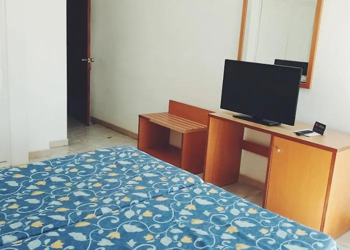 Отель Aeropuerto Sur 3*