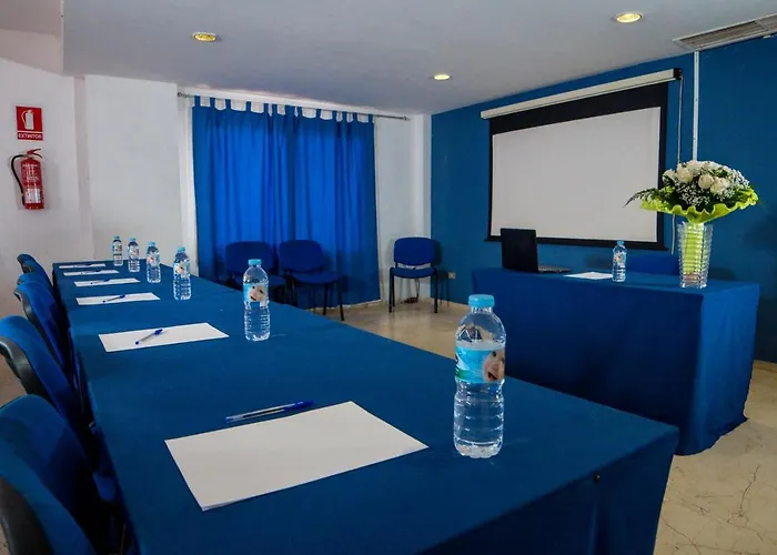 Hotel Aeropuerto Sur 3*